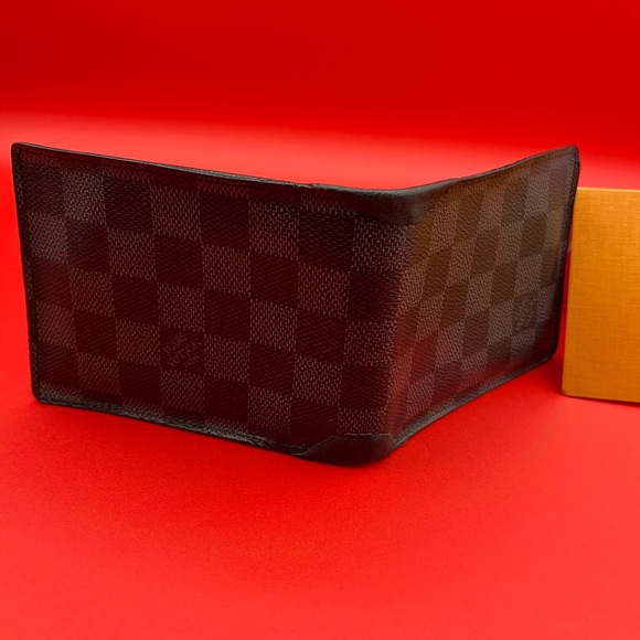 Authentic Louis Vuitton Black Checkered Key & Card Holder - Picture 9 of 10